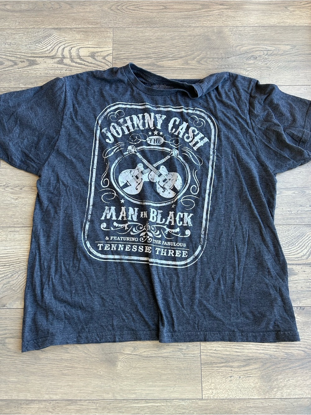 Johnny Cash 'Man in Black' Graphic Tee - Black